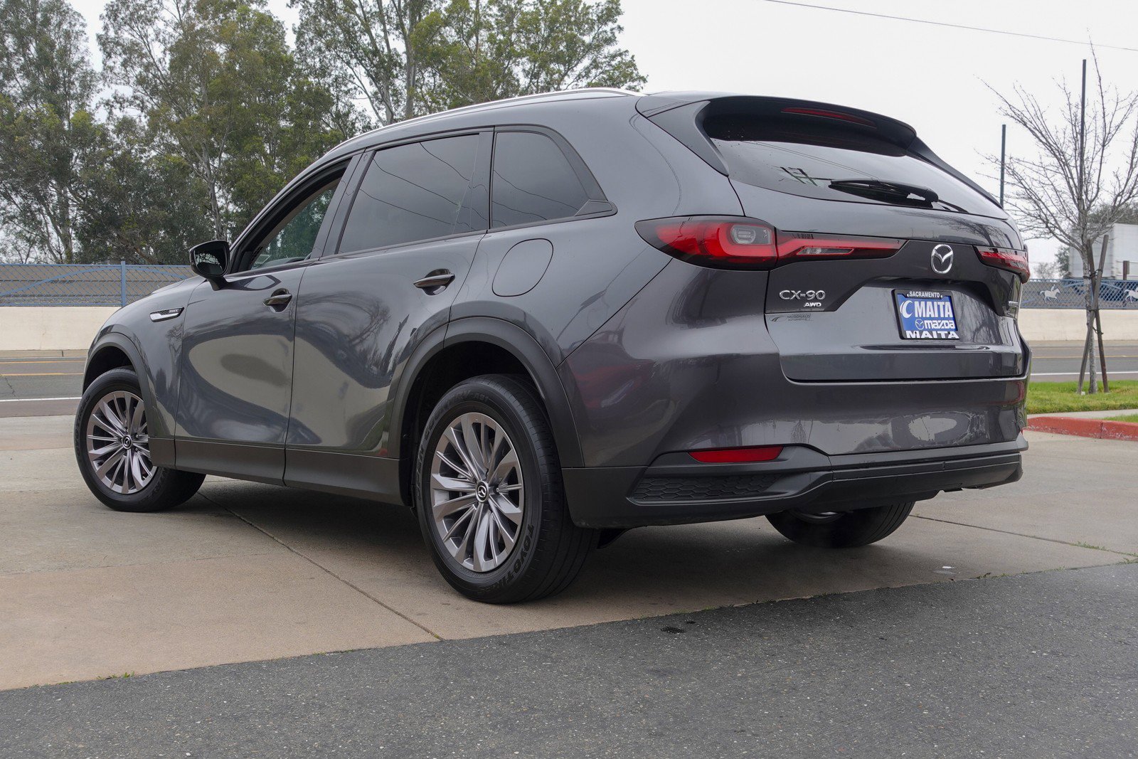 Certified 2024 MAZDA CX-90 Plug-In Hybrid w/ Preferred image 7