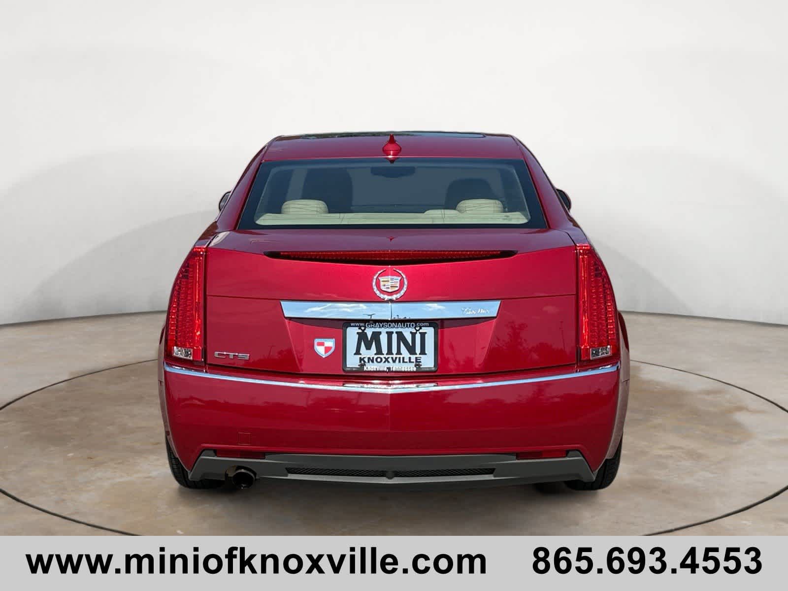 Used 2011 Cadillac CTS Luxury RWD image 4