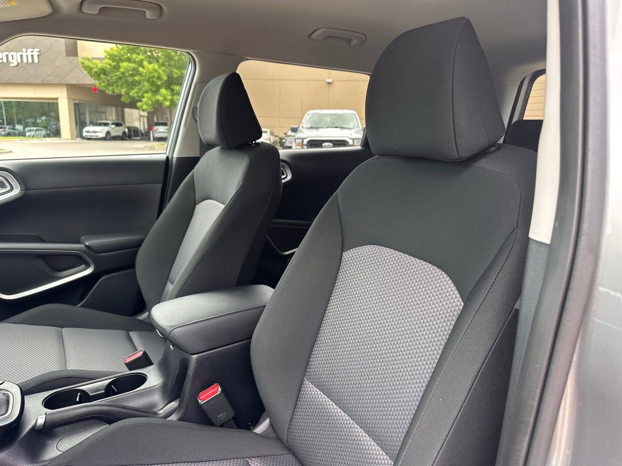 Used 2025 Kia Soul S image 16