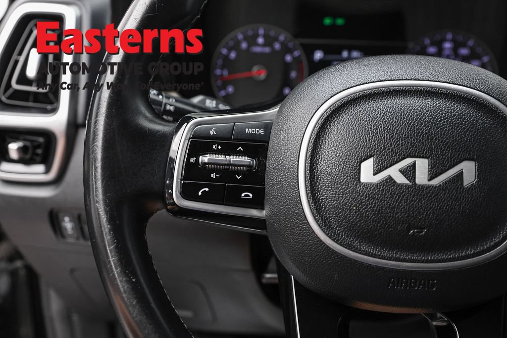 Used 2022 Kia Sorento S AWD/4WD image 17