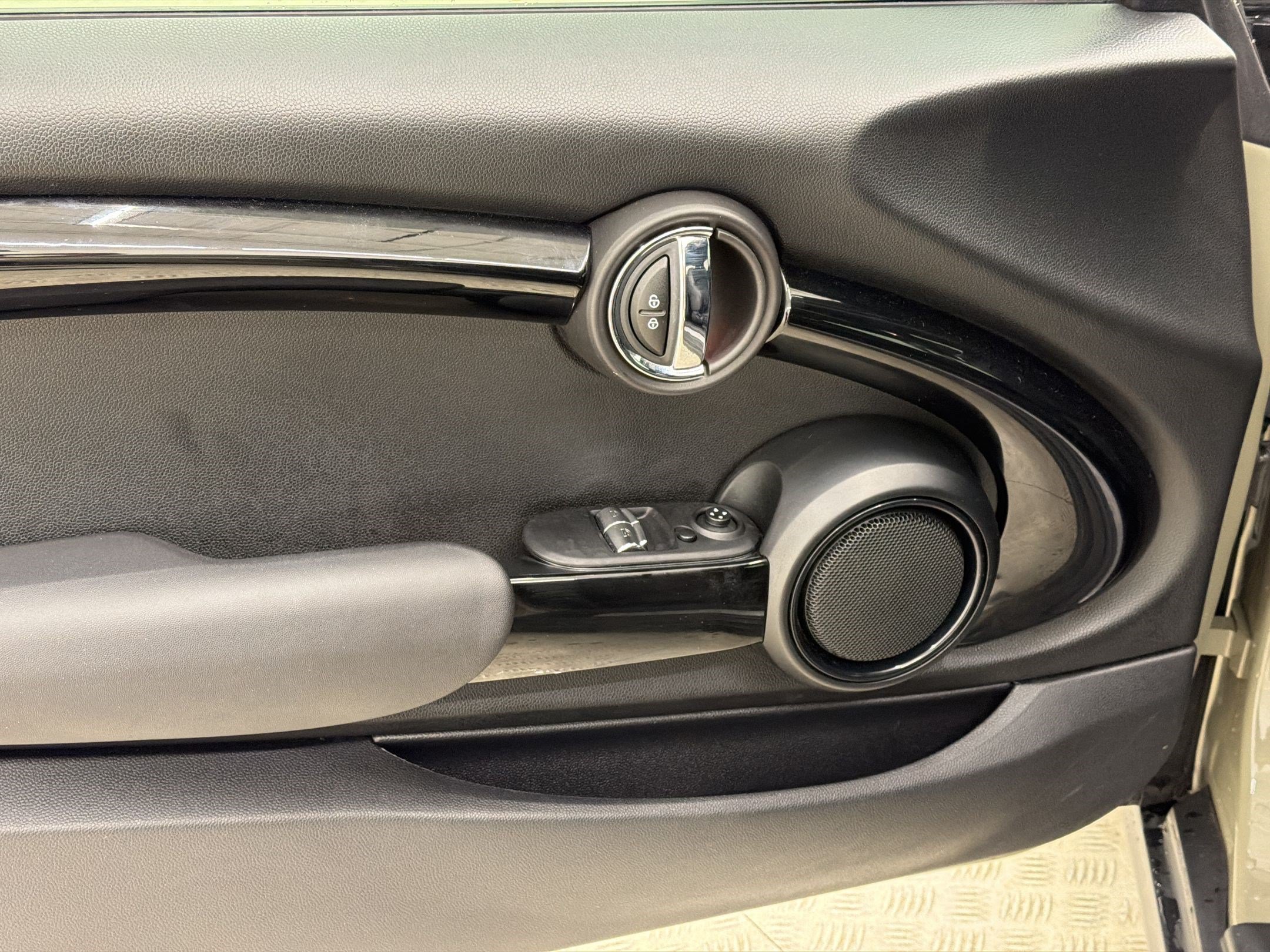 Used 2021 MINI Cooper S FWD image 13