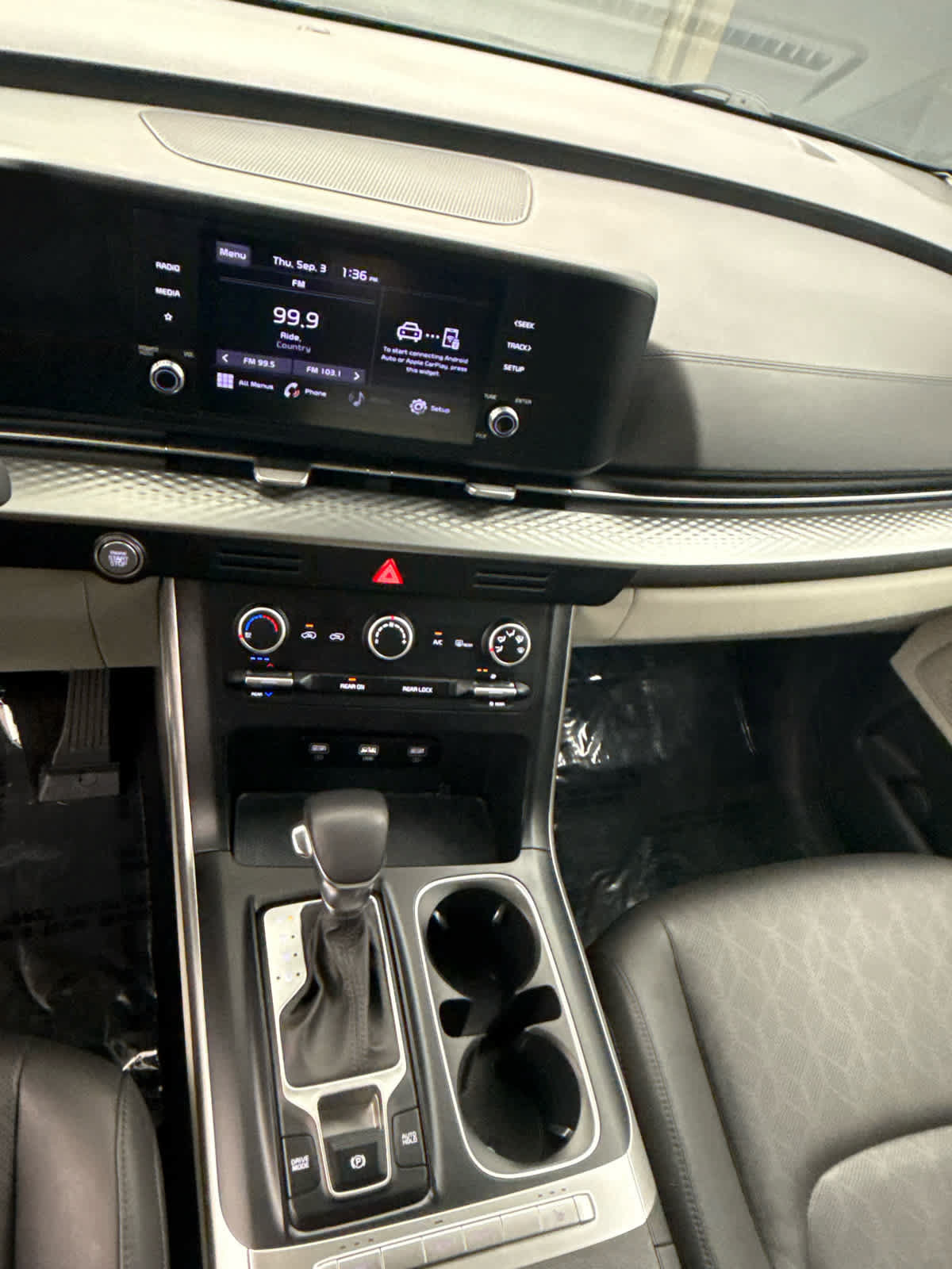 Used 2022 Kia Carnival LX FWD image 78