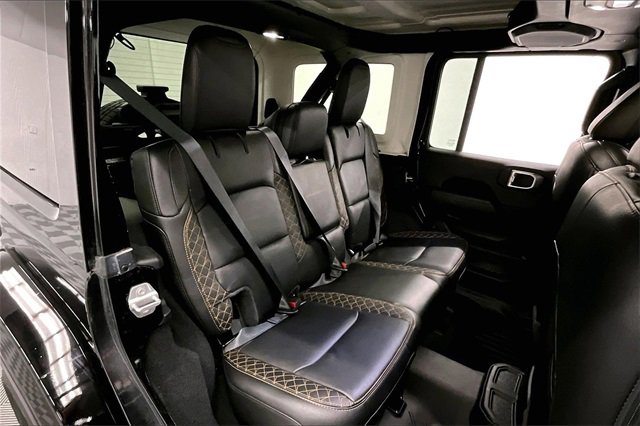 Used 2020 Jeep Wrangler Unlimited Sahara image 21