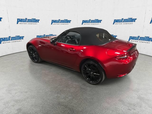 New 2026 MAZDA MX-5 Miata Club w/ Weather Package RWD image 7