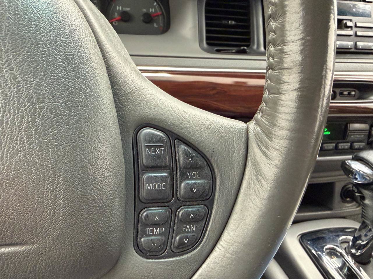 Used 2003 Mercury Grand Marquis LS RWD image 24