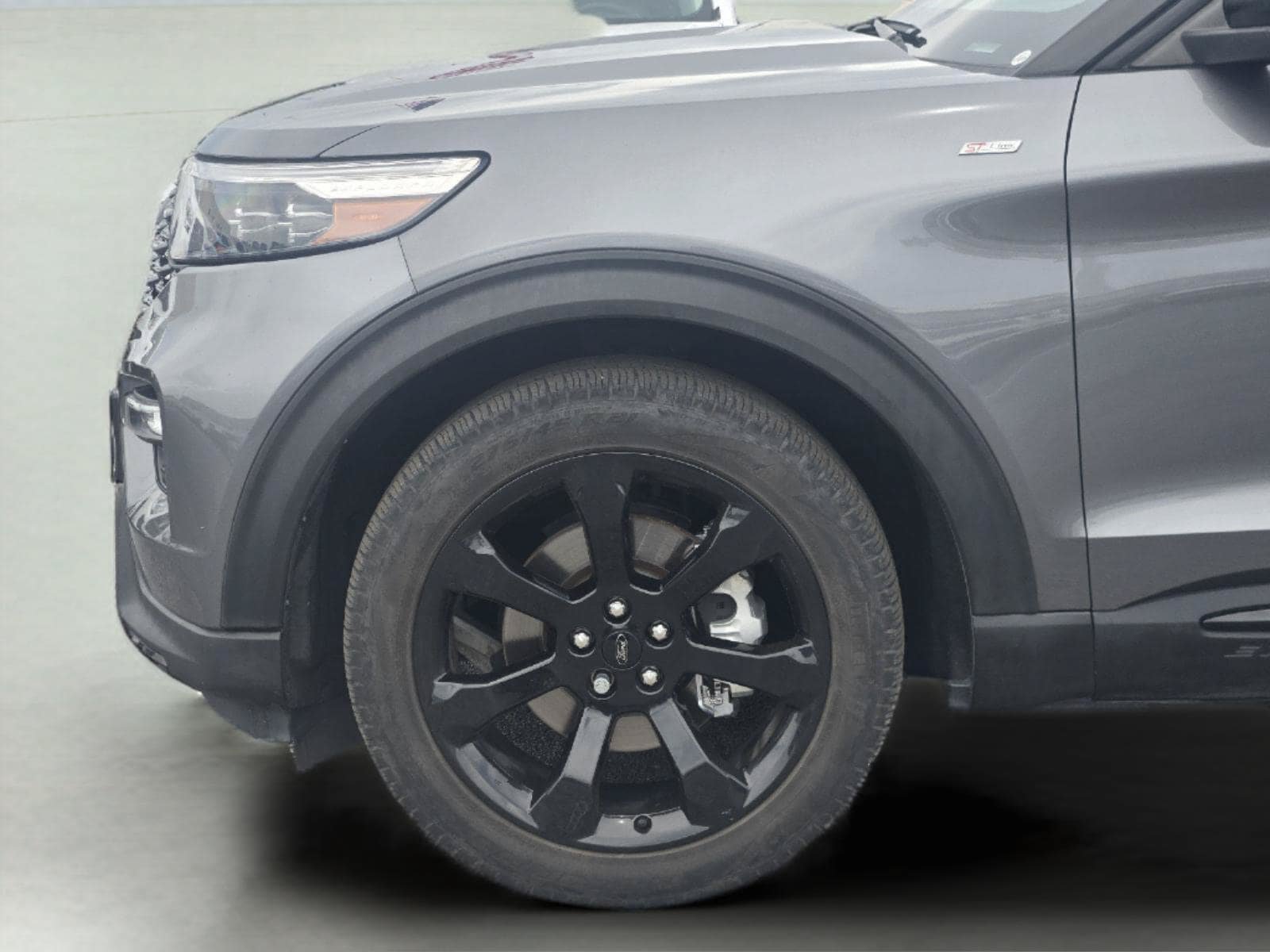 Used 2023 Ford Explorer ST-Line w/ Class IV Trailer Tow Package RWD image 6