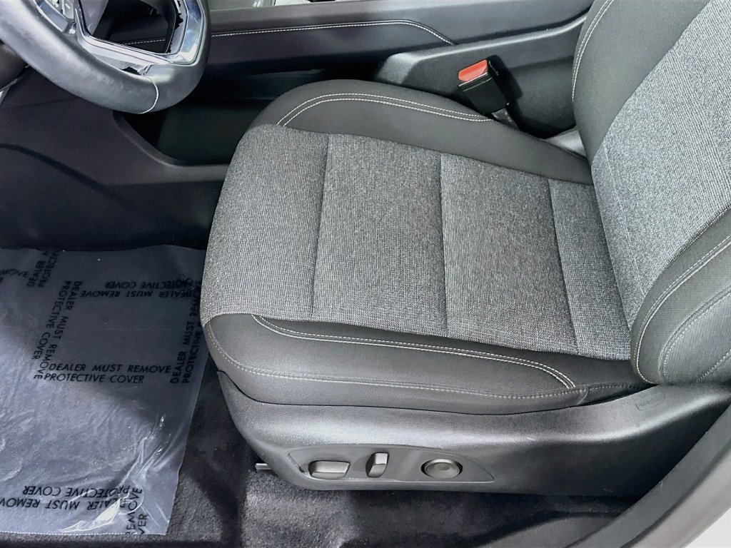 Used 2025 GMC Acadia Elevation FWD image 27