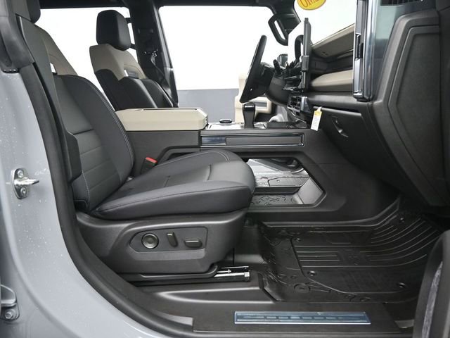 New 2026 GMC Hummer EV SUV image 18