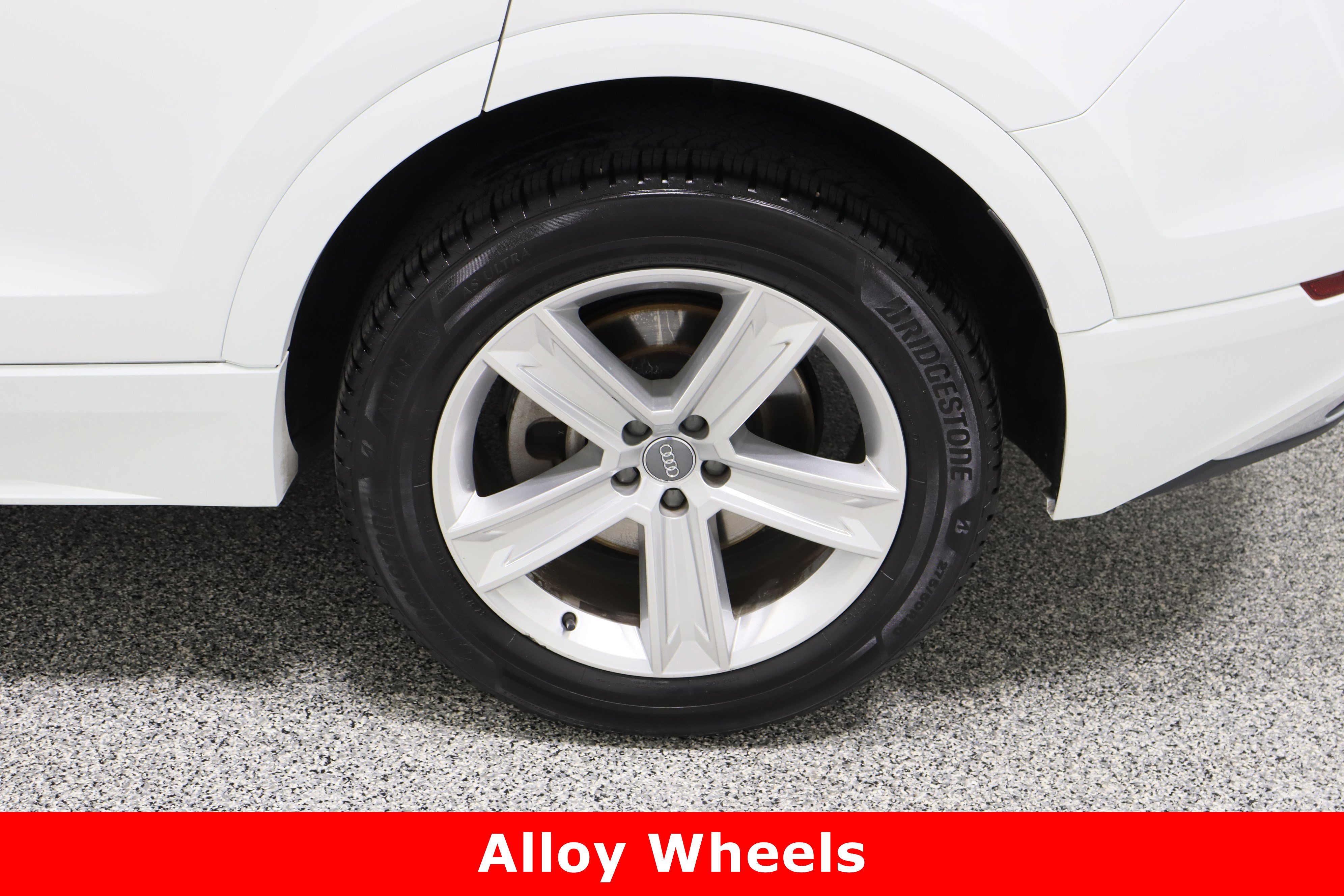 Used 2019 Audi Q8 Premium w/ Convenience Package image 10