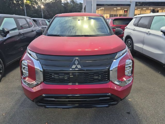 New 2026 Mitsubishi Outlander LE FWD image 8