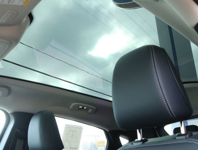 Used 2024 Ford Mustang Mach-E Premium image 16