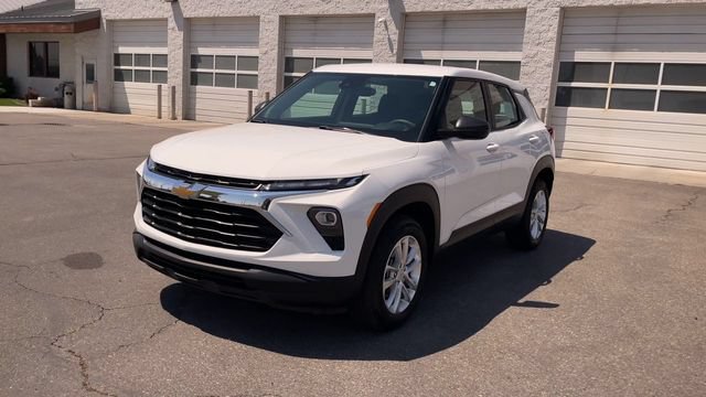 Used 2026 Chevrolet TrailBlazer LS AWD/4WD image 5