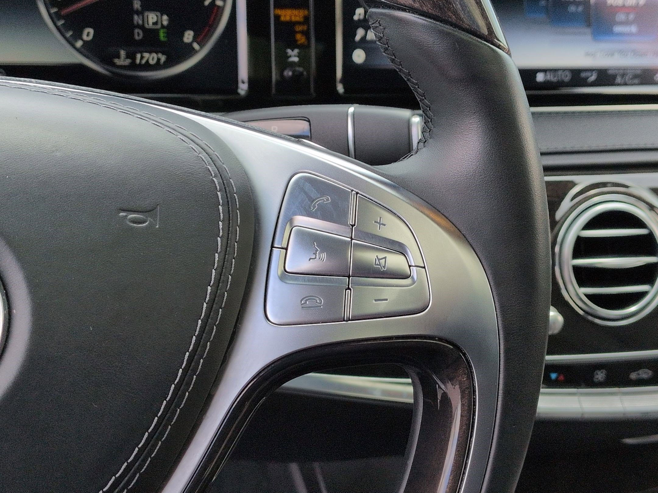 Used 2016 Mercedes-Benz S 550 Sedan image 20