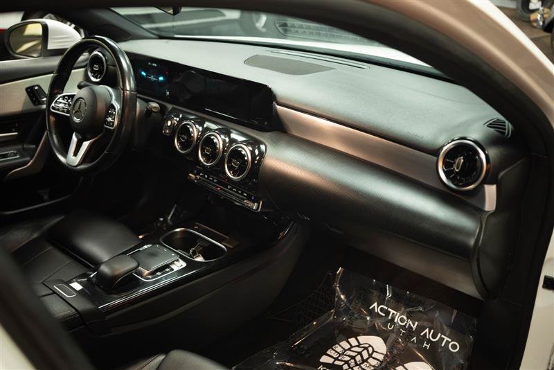 Used 2019 Mercedes-Benz A 220 4MATIC image 13