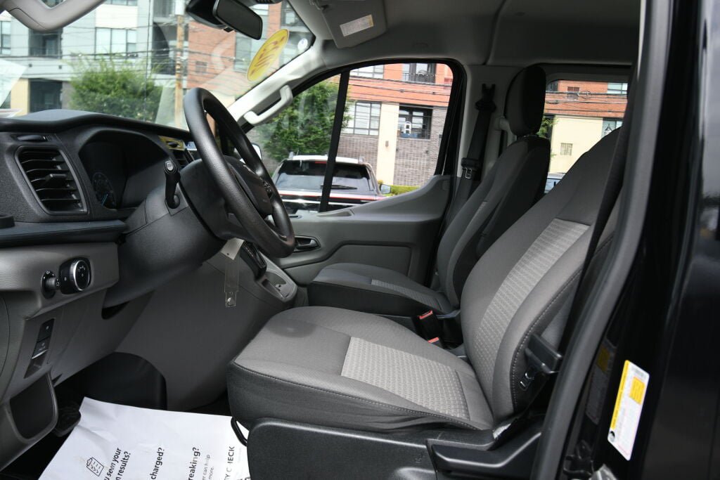 Used 2025 Ford Transit 350 XLT RWD image 10