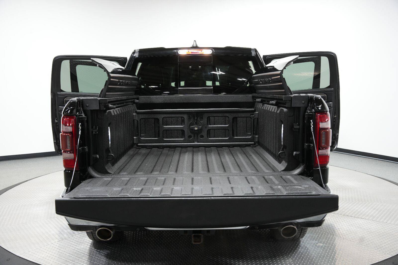 Used 2019 RAM 1500 Limited AWD/4WD image 18