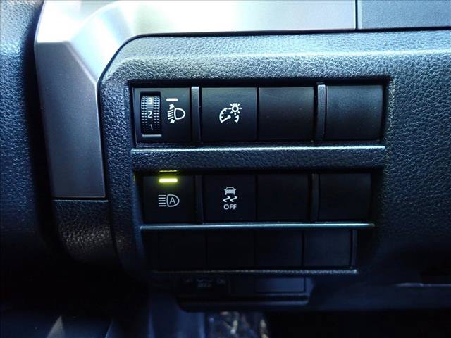Certified 2025 Toyota Tacoma SR5 AWD/4WD image 21
