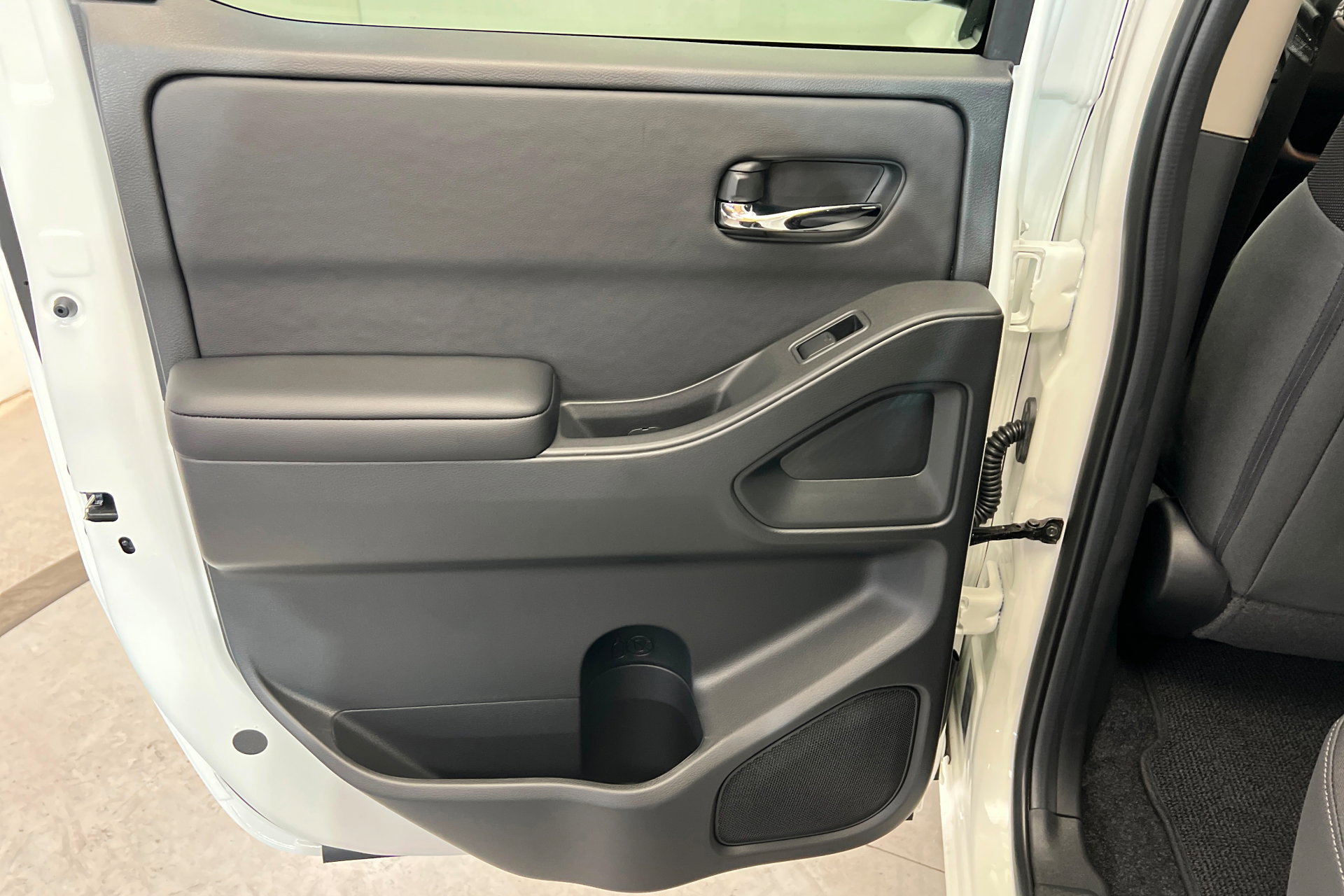 New 2026 Nissan Frontier SV w/ Tow Package image 18