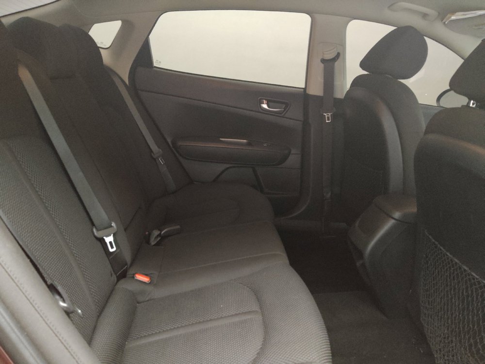 Used 2020 Kia Optima LX image 19