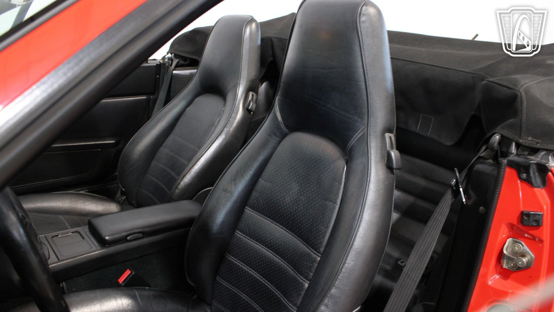 Used 1991 Porsche 944 Cabriolet RWD image 7