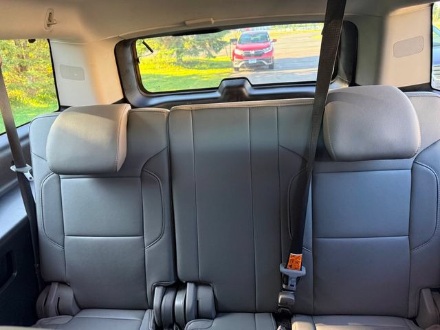 Used 2020 Chevrolet Suburban LT AWD/4WD image 8