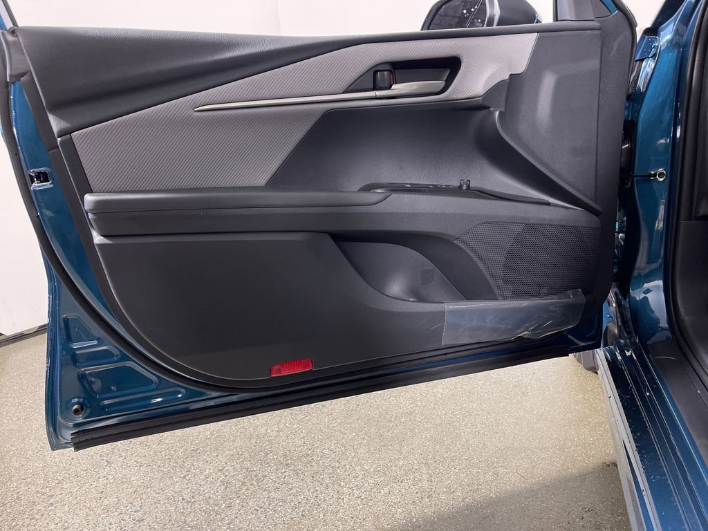 New 2026 Toyota Camry SE FWD image 17