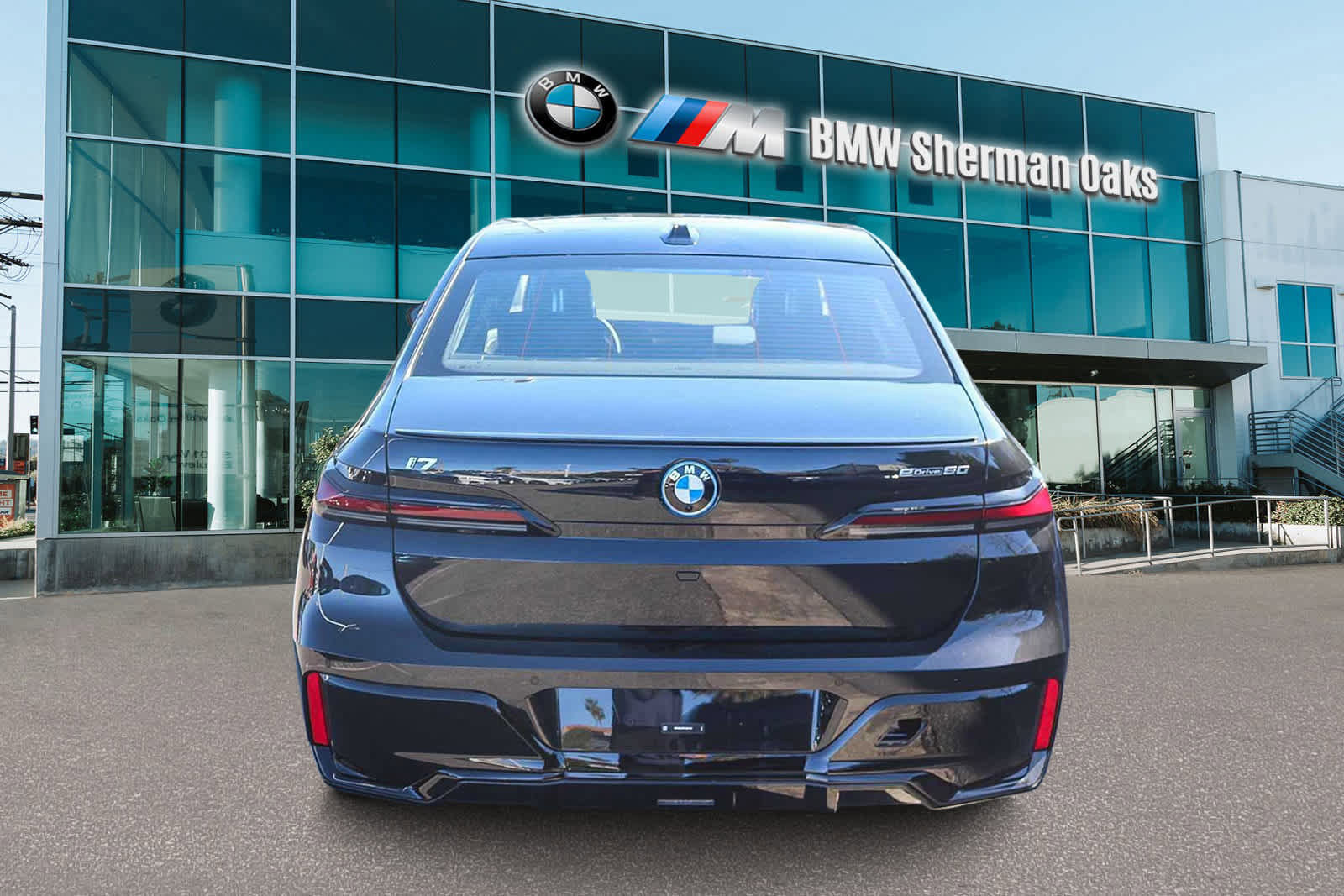New 2026 BMW i7 eDrive50 w/ M Sport Package image 5