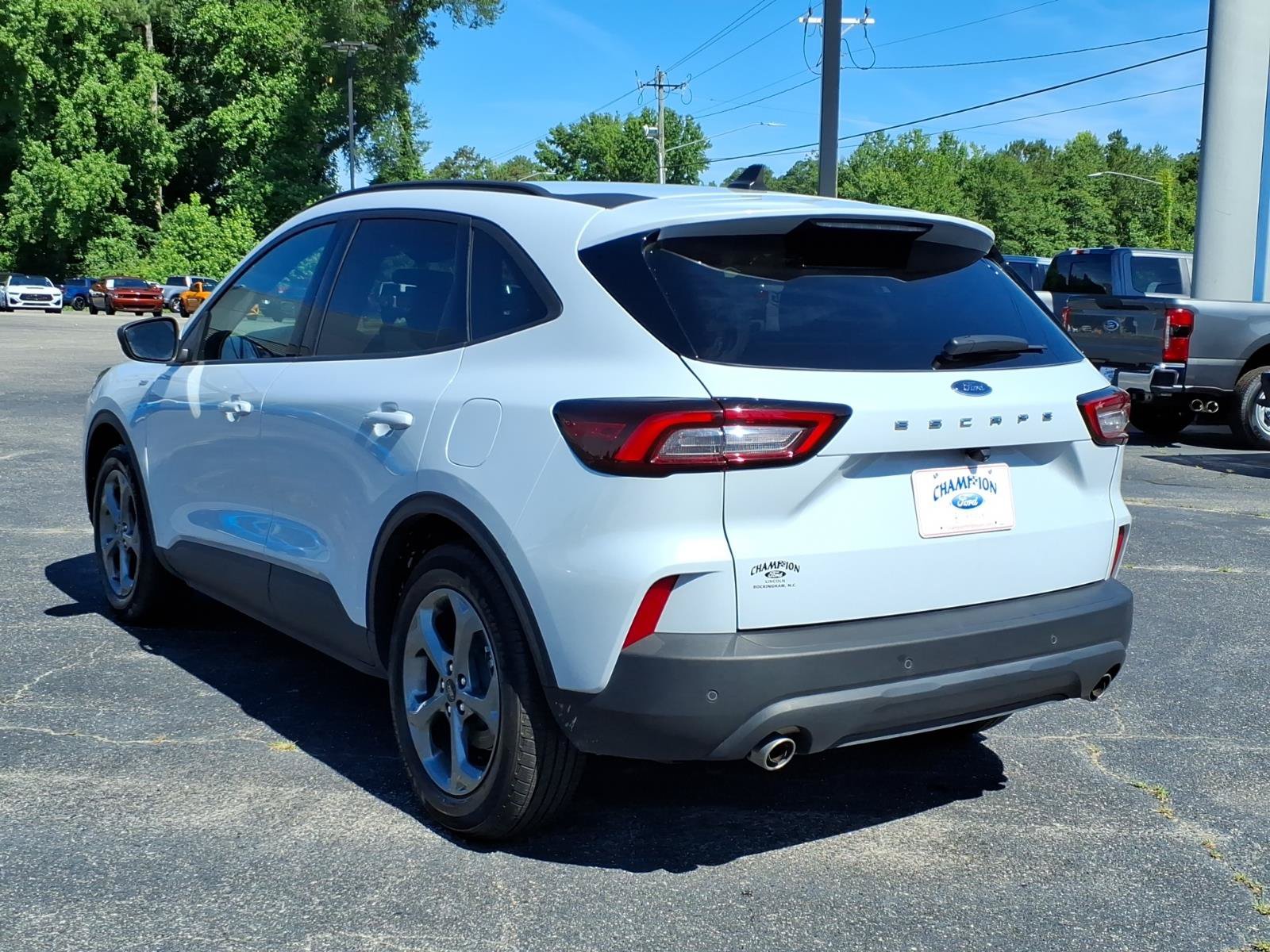 Used 2025 Ford Escape ST-Line w/ Tech Pack #1 FWD image 22