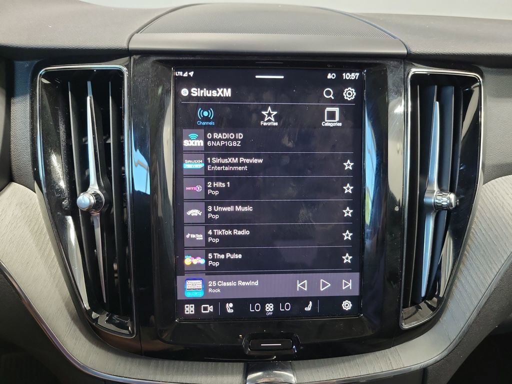 Used 2025 Volvo XC60 B5 Plus image 46