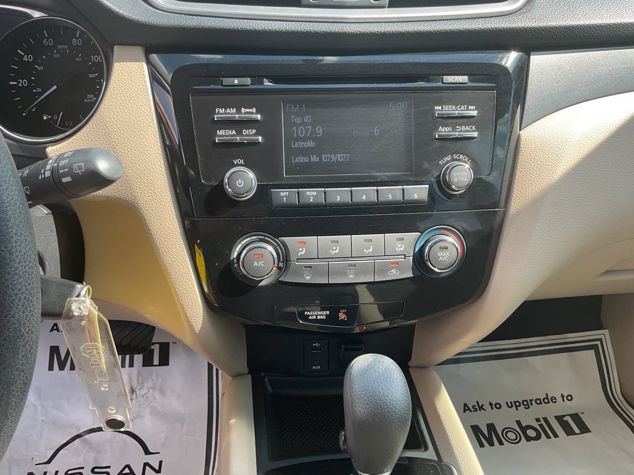 Used 2016 Nissan Rogue S w/ Appearance Package FWD image 16