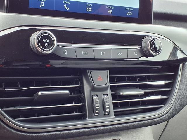 Used 2023 Ford Escape Active w/ Cold Weather Package FWD image 12