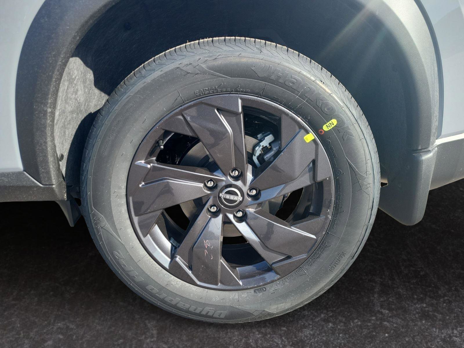 New 2026 Nissan Rogue SV image 27
