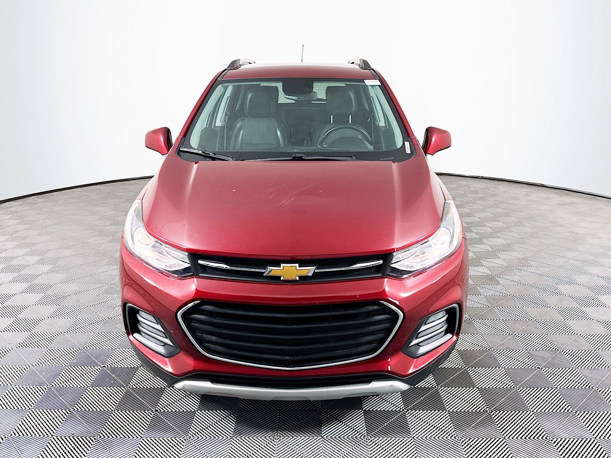 Used 2022 Chevrolet Trax LT w/ LT Convenience Package FWD video 2
