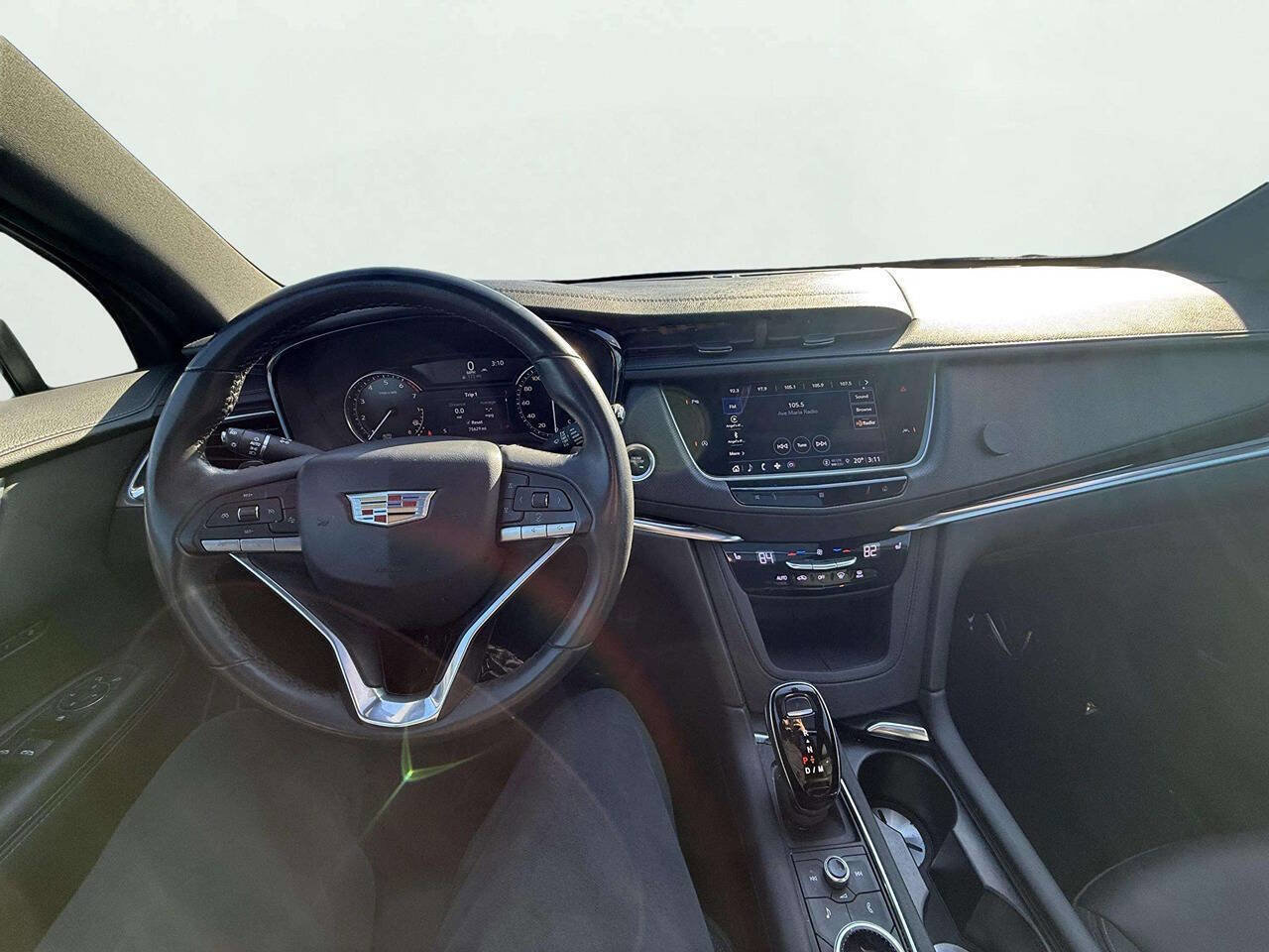Used 2021 Cadillac XT6 Luxury FWD image 16