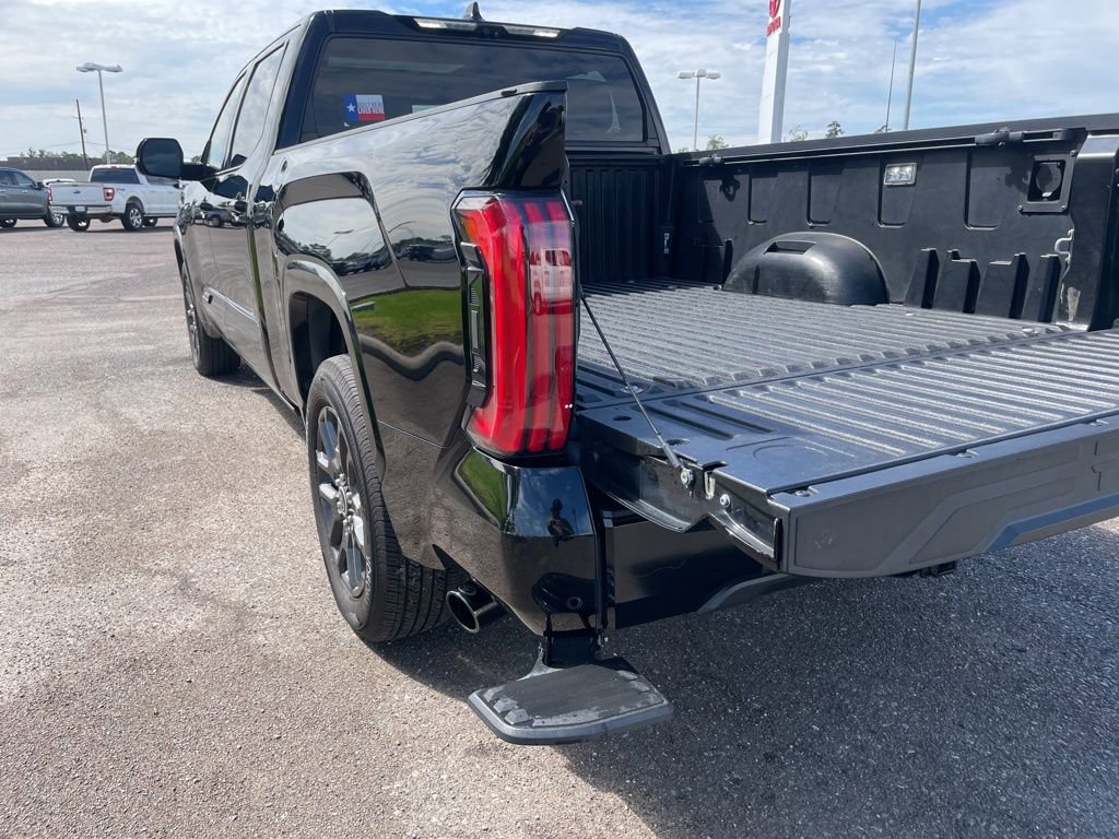 Used 2023 Toyota Tundra Platinum AWD/4WD image 16