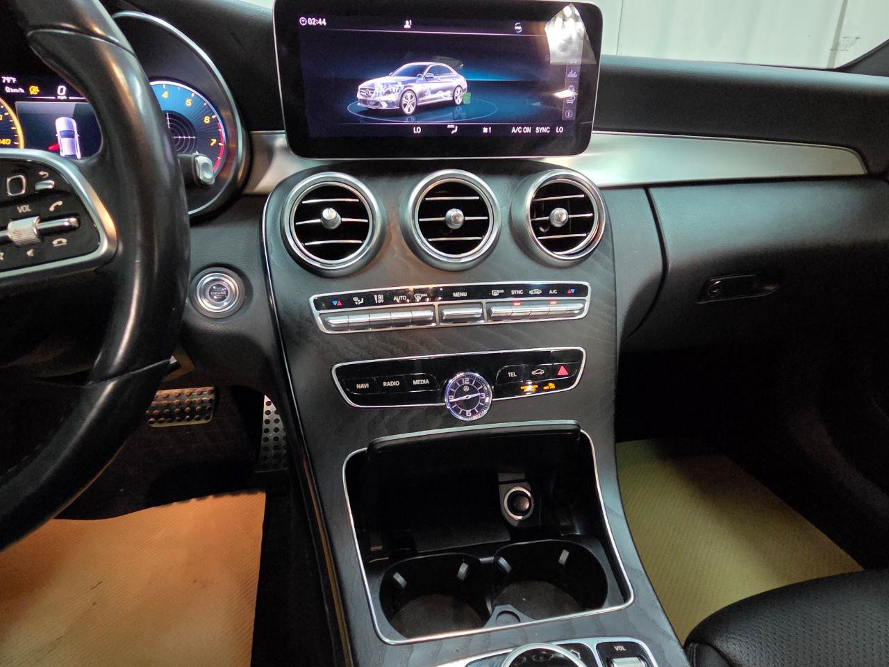 Used 2020 Mercedes-Benz C 300 4MATIC Sedan image 33