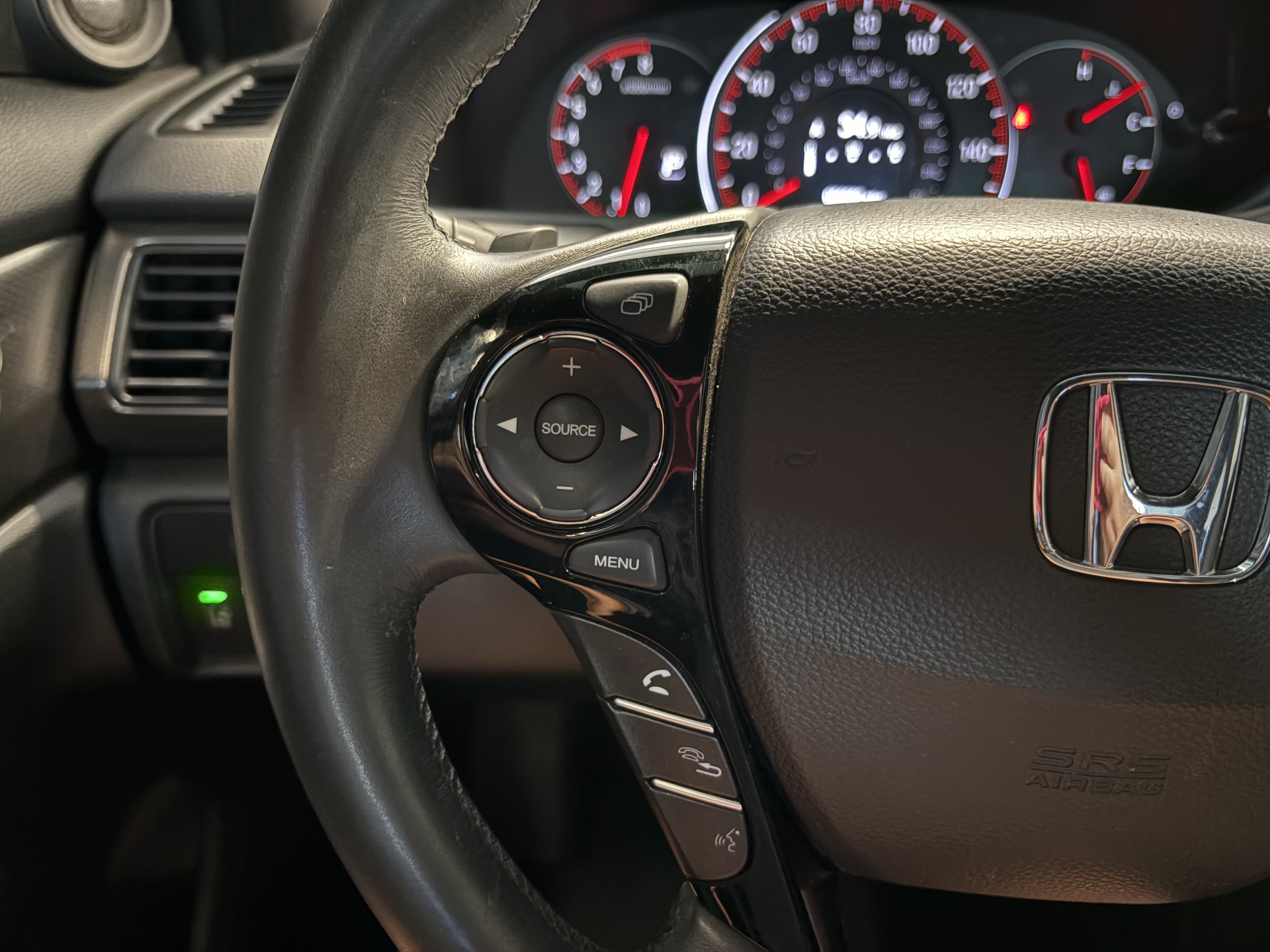 Used 2016 Honda Accord Touring image 21