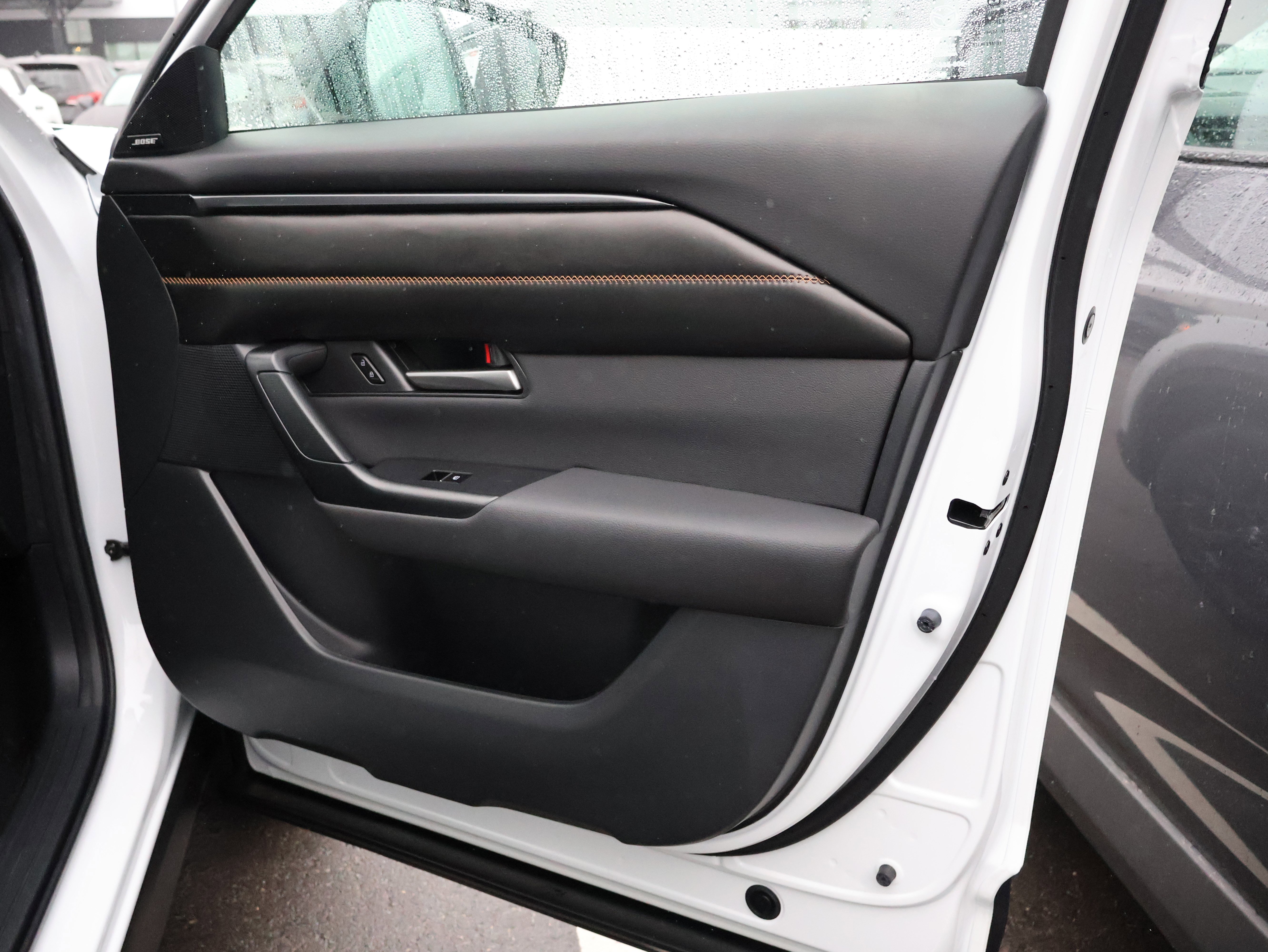 Certified 2025 MAZDA CX-50 AWD 2.5 Hybrid w/ Premium Pkg image 7