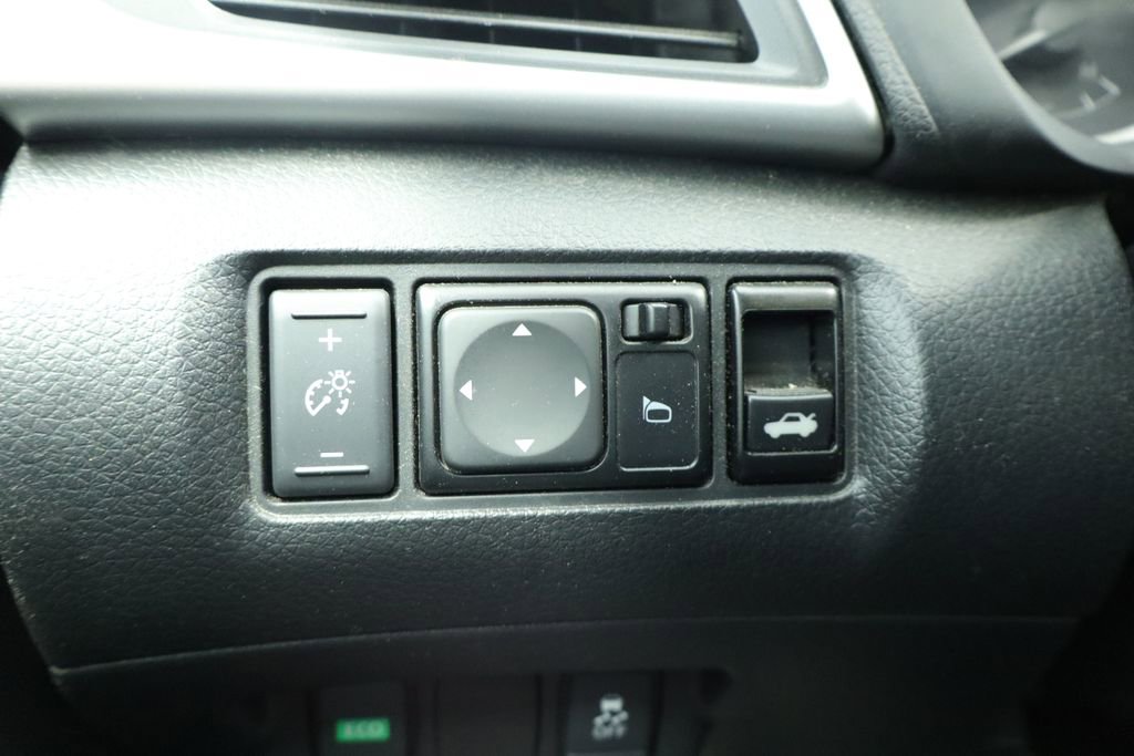 Used 2019 Nissan Sentra SV FWD image 29