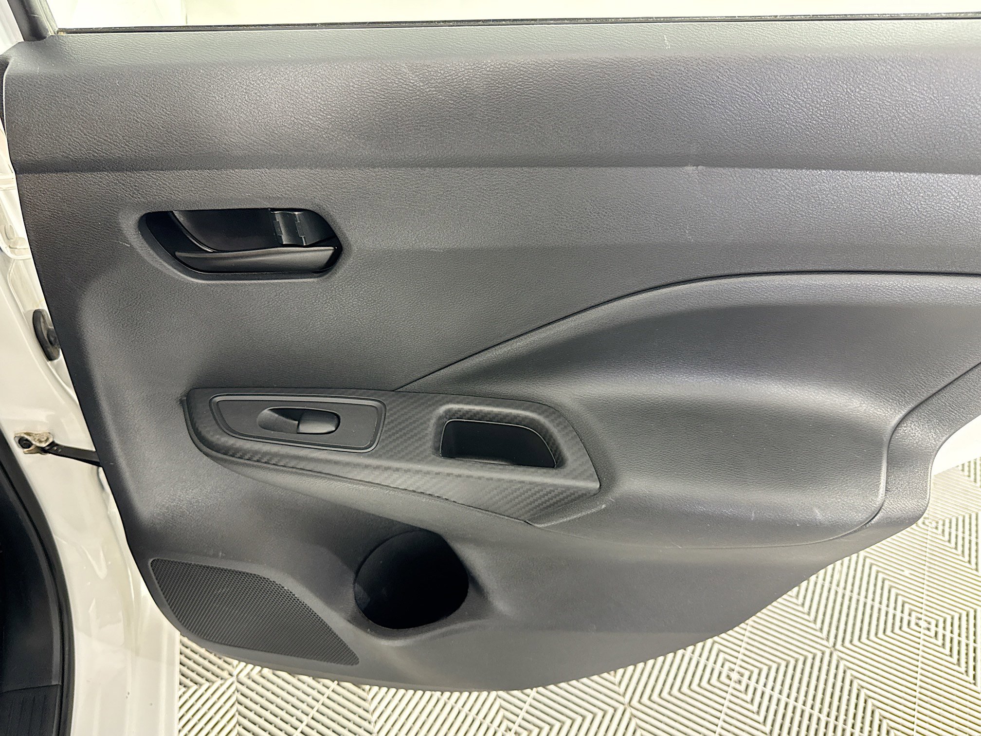 Used 2020 Nissan Versa S FWD image 47