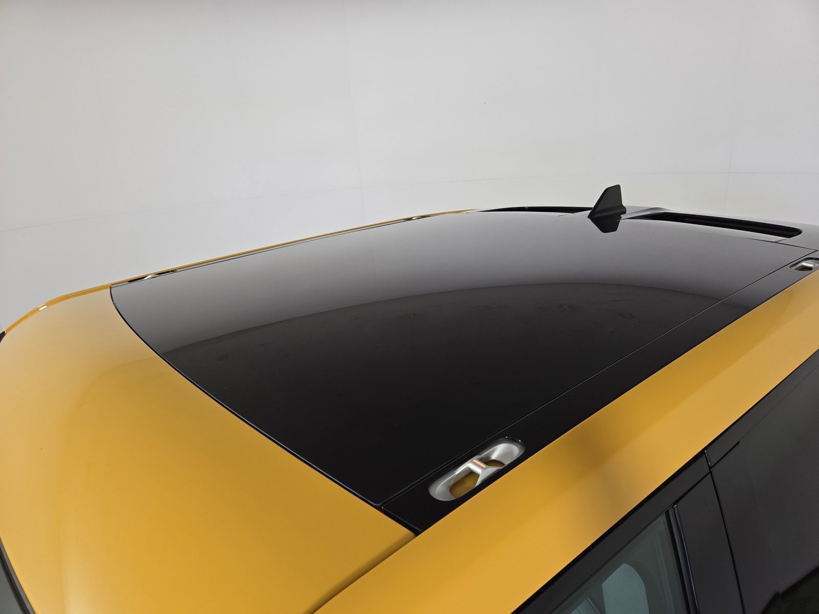 Used 2023 Rivian R1T Adventure AWD/4WD image 13