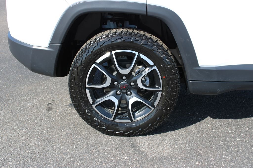 Used 2025 Jeep Compass Trailhawk w/ Trailer Tow Group image 13