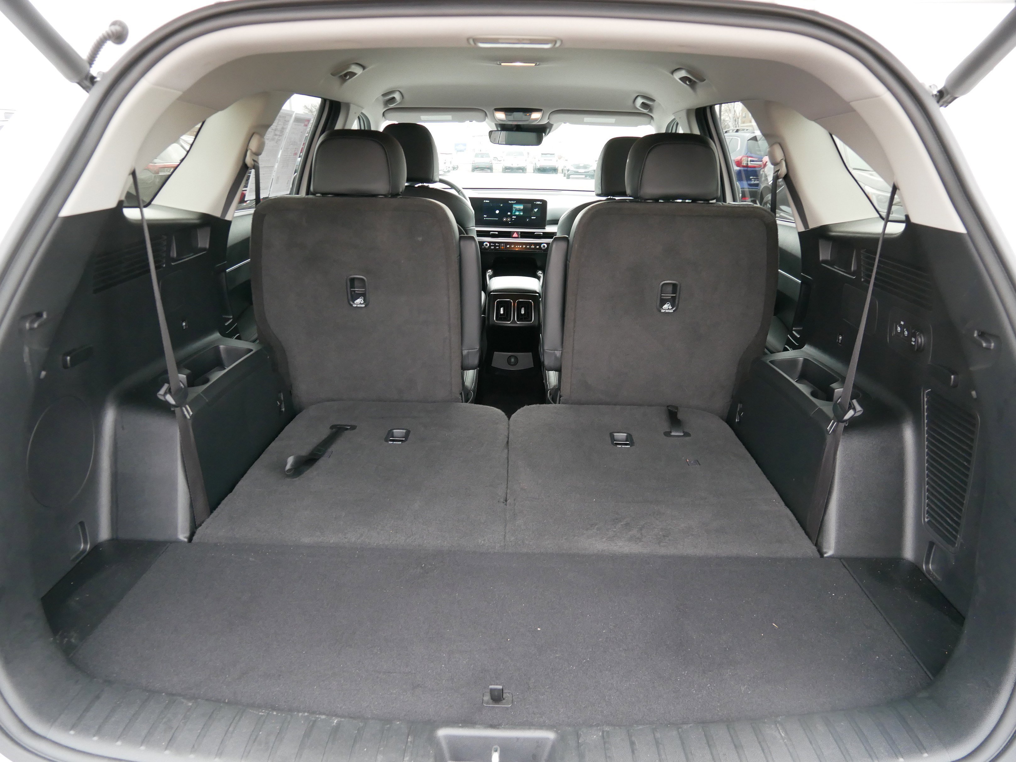 Used 2025 Kia Sorento EX image 18