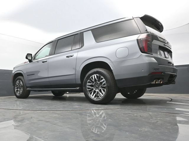 Used 2025 Chevrolet Suburban Z71 AWD/4WD image 43