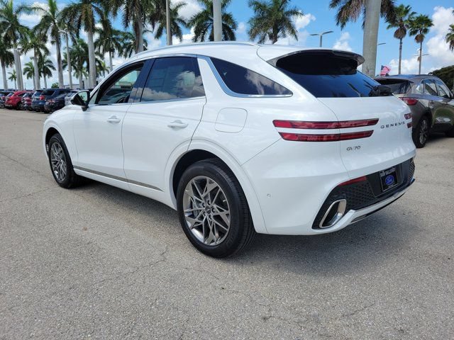 Used 2023 Genesis GV70 2.5T w/ Advanced Package AWD/4WD image 4