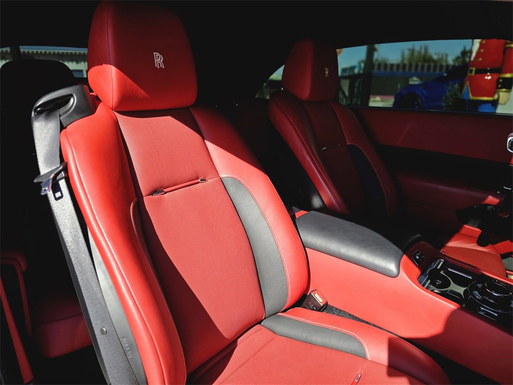 Used 2020 Rolls-Royce Dawn image 11