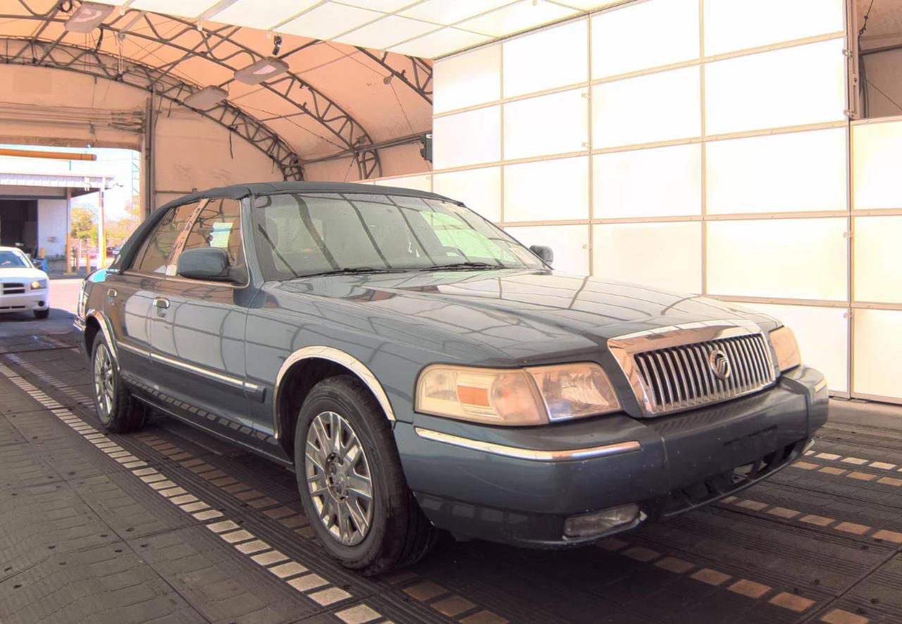 Used 2008 Mercury Grand Marquis GS RWD image 3
