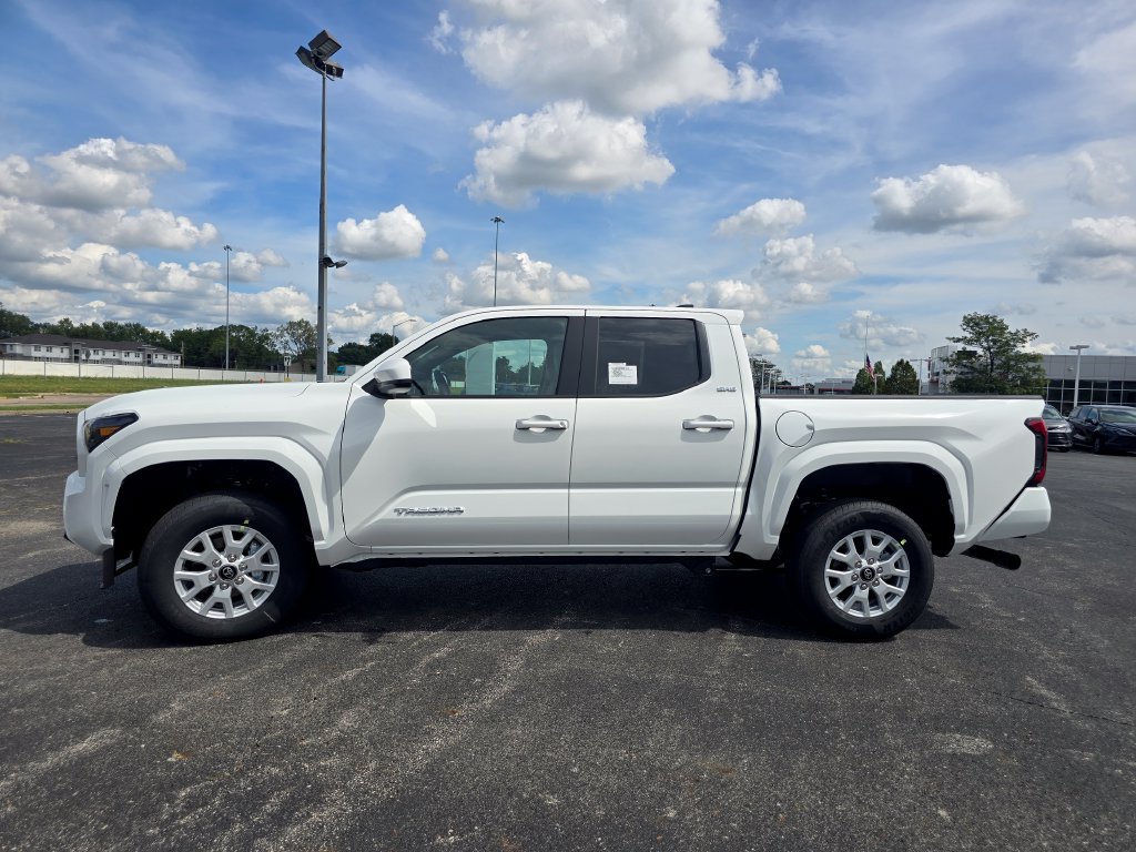 New 2026 Toyota Tacoma SR5 AWD/4WD image 11