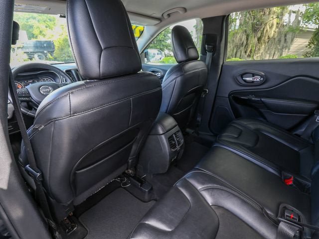 Used 2021 Jeep Cherokee Latitude Plus AWD/4WD image 35