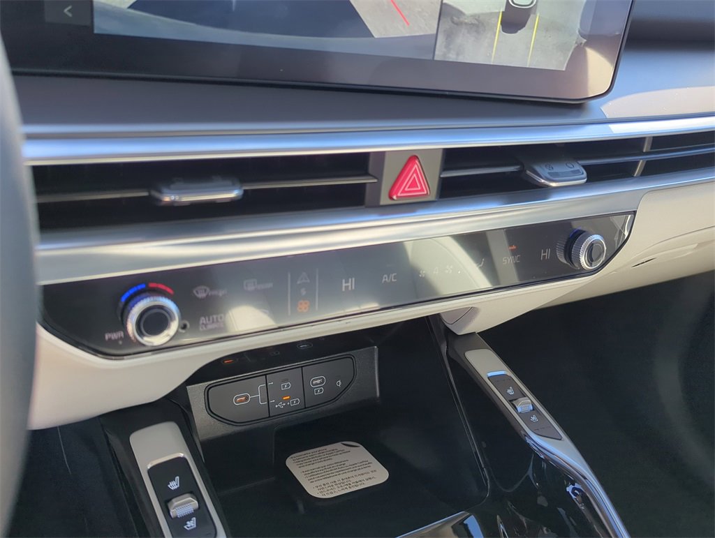 New 2026 Kia Sorento SX image 25